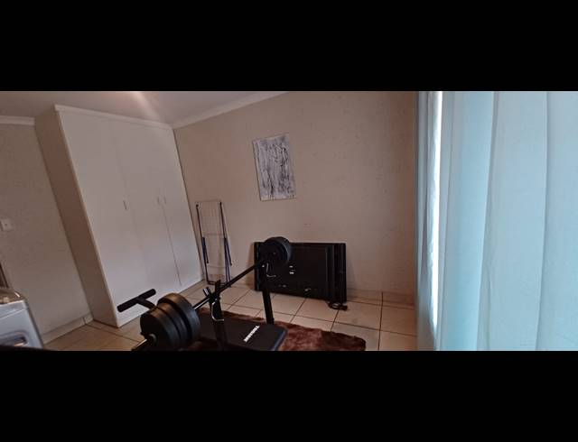 2 BEDROOM APARTMENT FOR SALE IN BRAKPAN CENTRAL